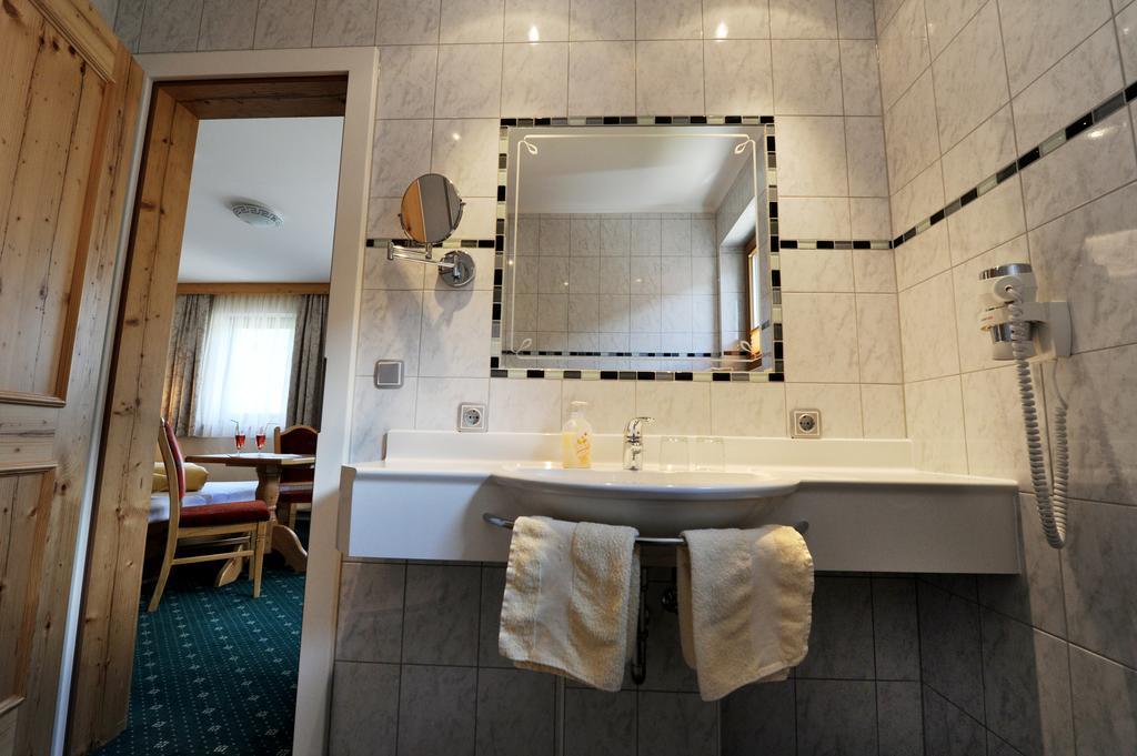 Hotel Garni Landhaus Platzer Zell am Ziller Dış mekan fotoğraf