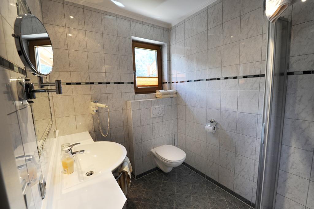 Hotel Garni Landhaus Platzer Zell am Ziller Dış mekan fotoğraf