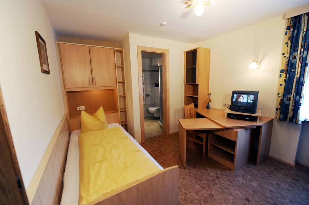 Hotel Garni Landhaus Platzer Zell am Ziller Dış mekan fotoğraf